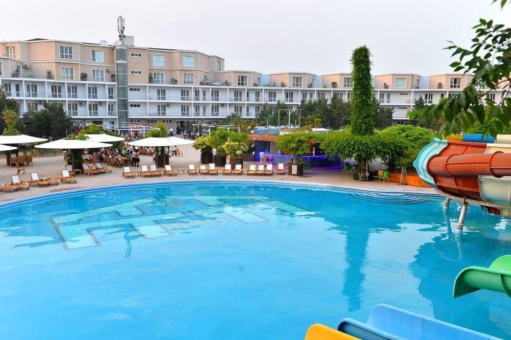 Af Hotel Aqua Park Family Resort Complex Новханы Экстерьер фото