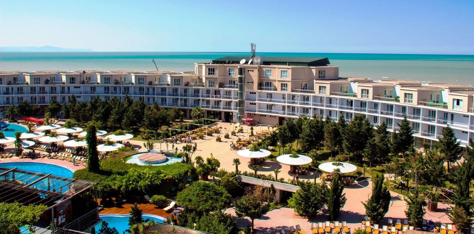 Af Hotel Aqua Park Family Resort Complex Новханы Экстерьер фото
